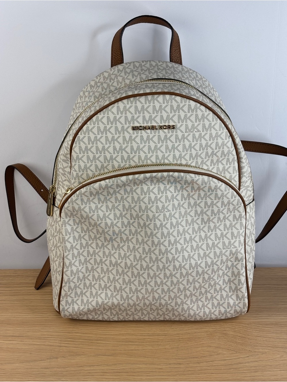 MICHAEL Michael Kors Abbey Large Backpack Popular Vanilla/Acorn Color NWOT